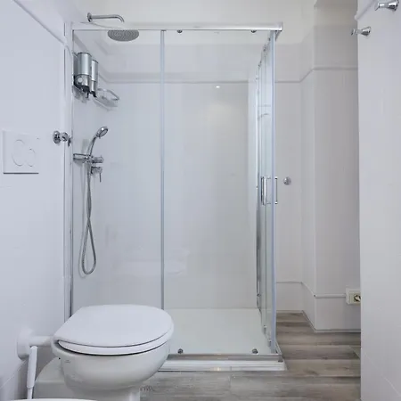 Apartament Loreto - Cozy Apartment, Metro 1 Mediolan